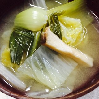 チンゲン菜&白菜&エリンギの味噌汁